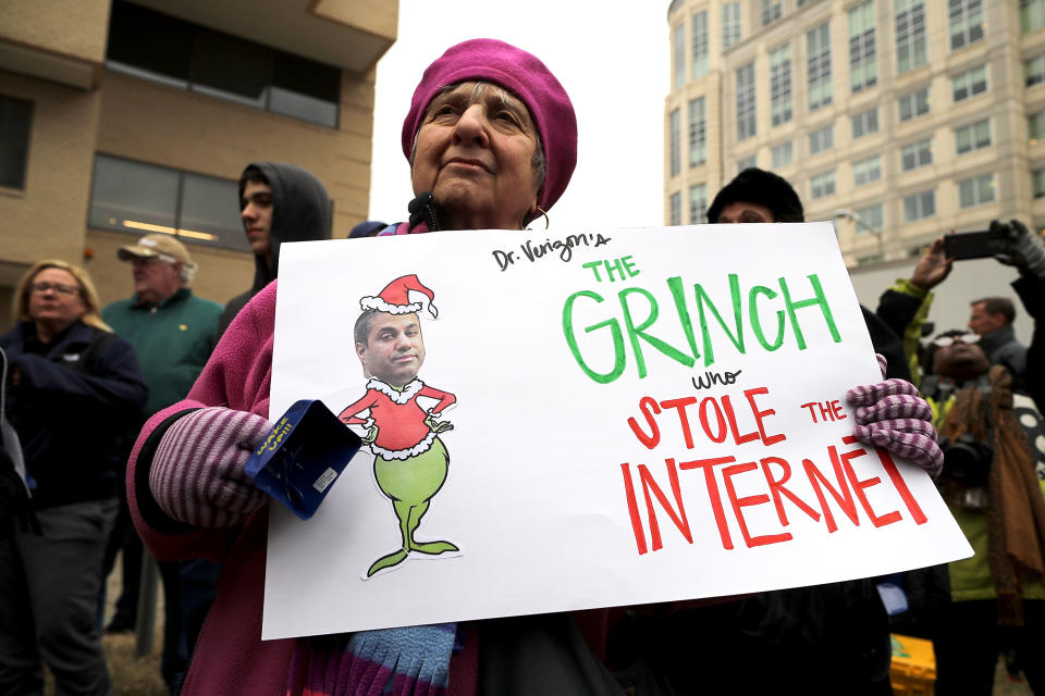 <span class="s1">Demonstrators rally at the FCC building on Dec. 14 to protest the end of net neutrality rules. (Photo: Chip Somodevilla/Getty Images)</span>