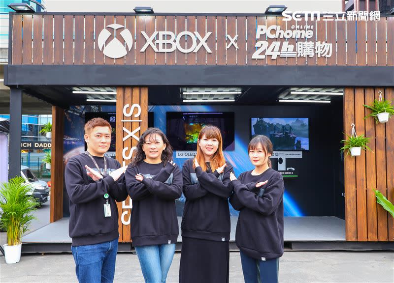 Xbox 次世代遊戲主機首賣會與會嘉賓大合照（圖／台灣微軟提供）