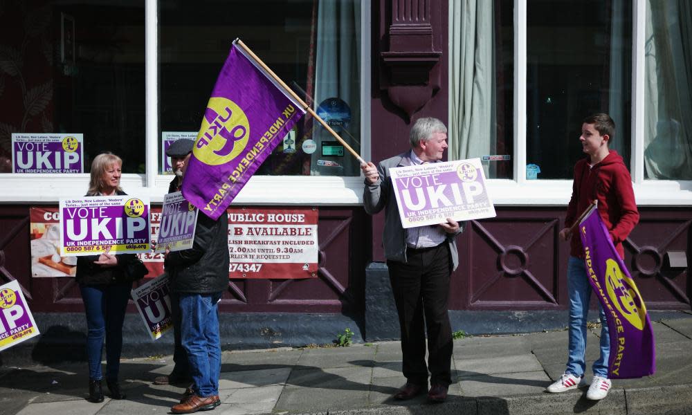 Ukip supporters wait for the arrival of party leader Paul Nuttall in Hartlepool .