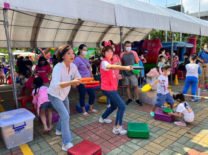 南投萬聖節親子嘉年華市集　千餘名大人小孩熱情參與