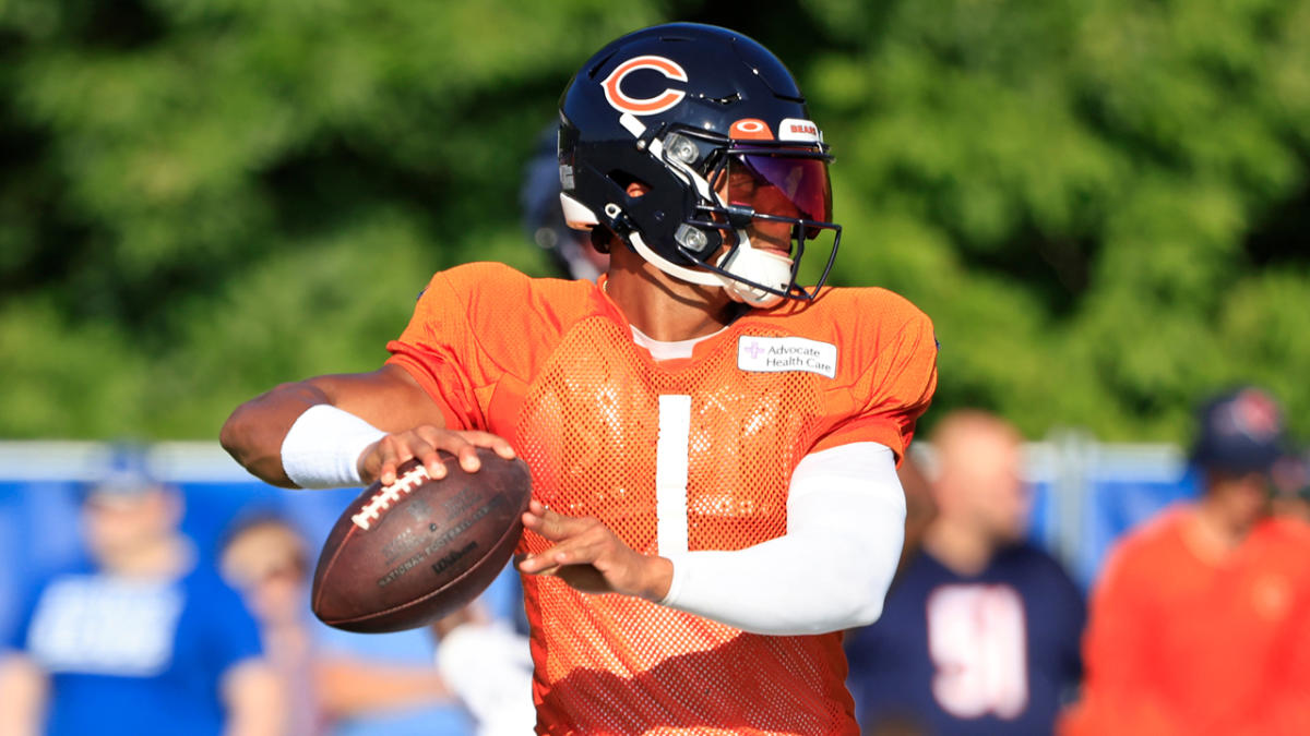 Bears training camp observations: Justin Fields strikes in two-minute drill  on Day 4