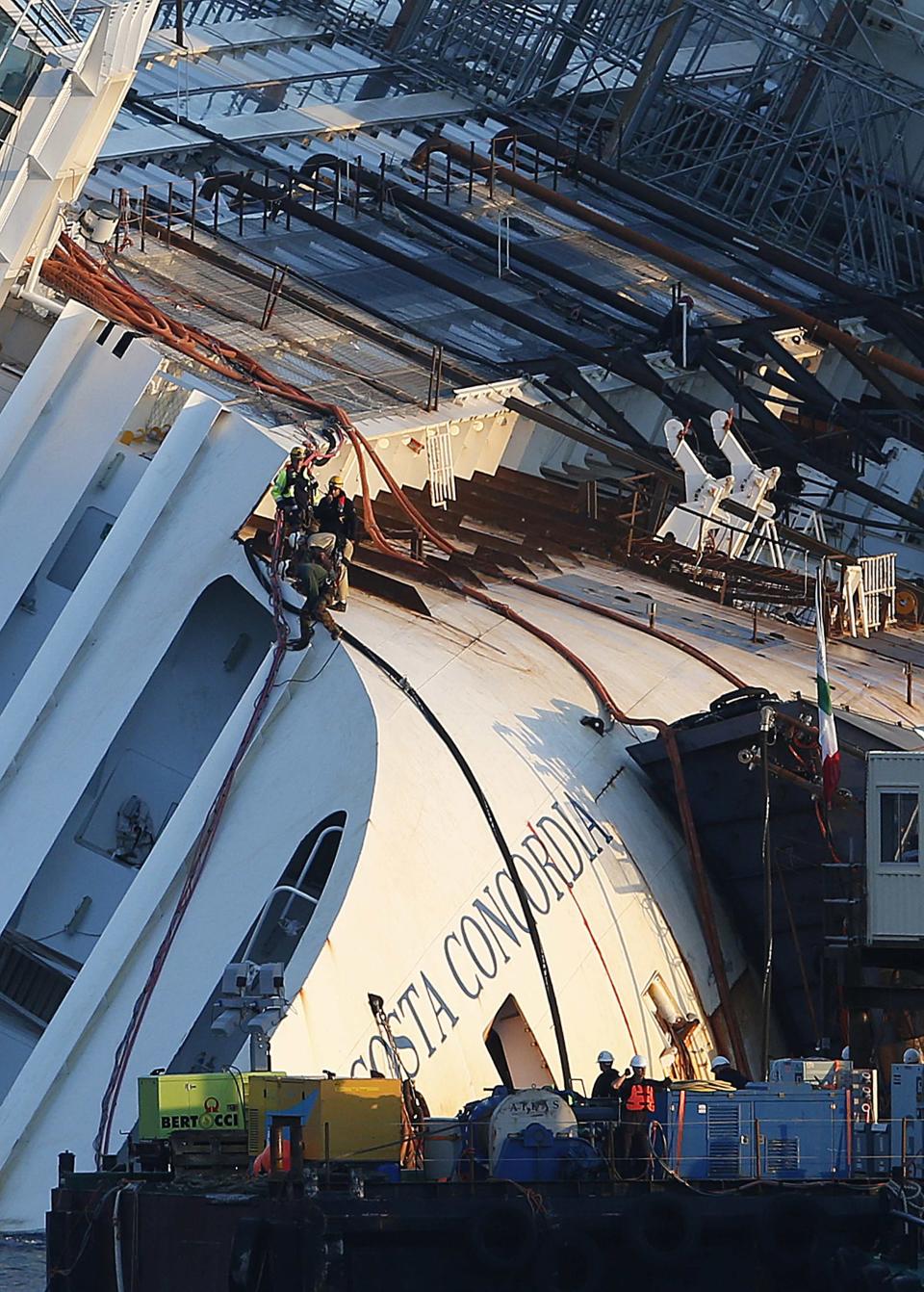 Costa Concordia salvage