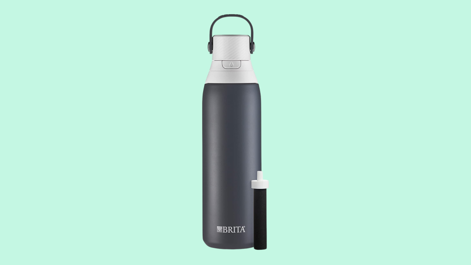 Beach vacation packing list: Brita water bottle