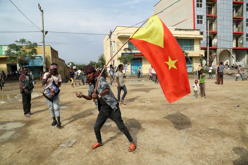 The Wider Image: Grim aftermath of Ethiopian battle offers rare clues of brutal war