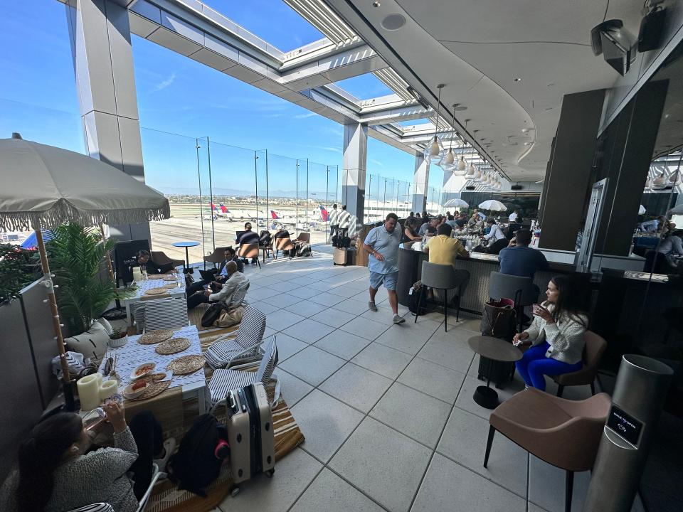 Delta Sky Club