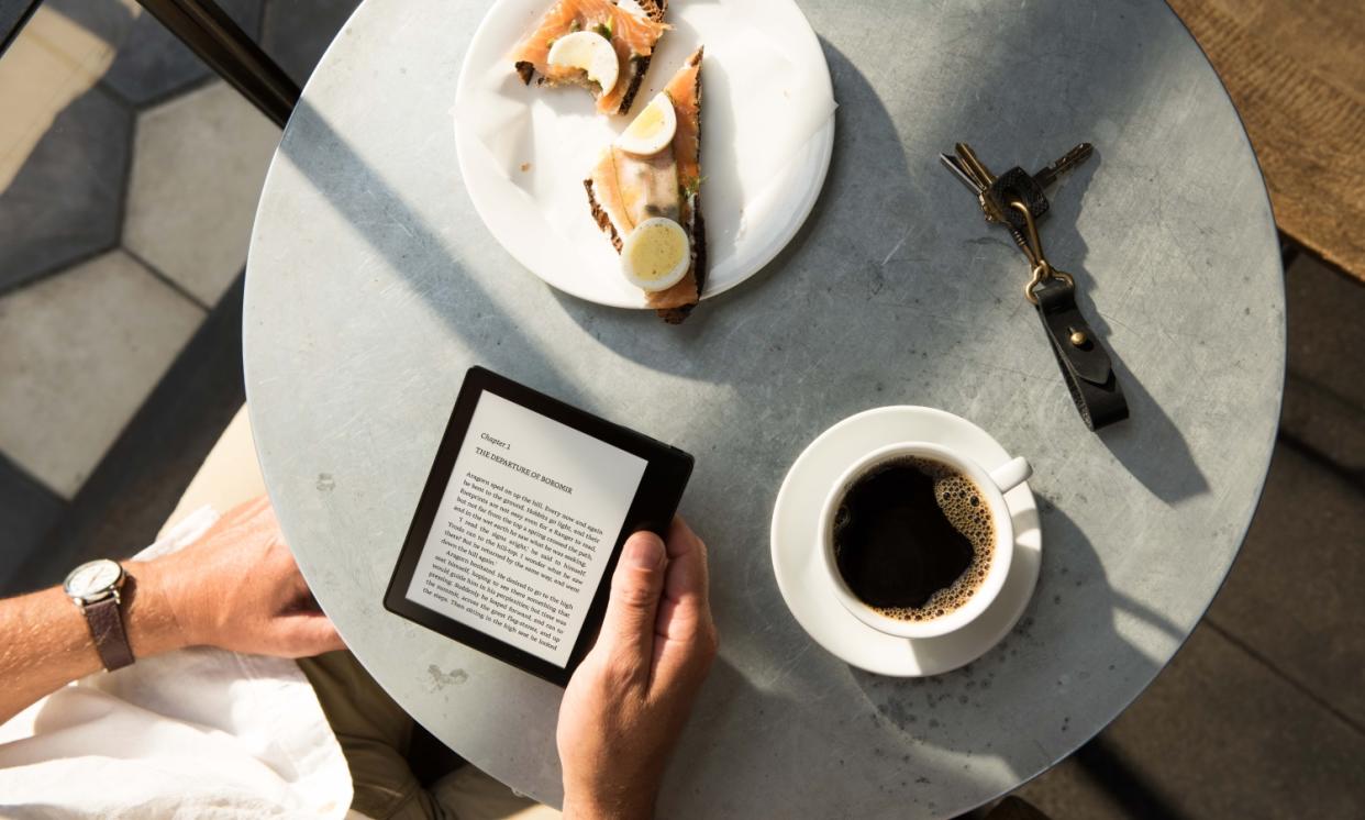  Kindle Oasis. 