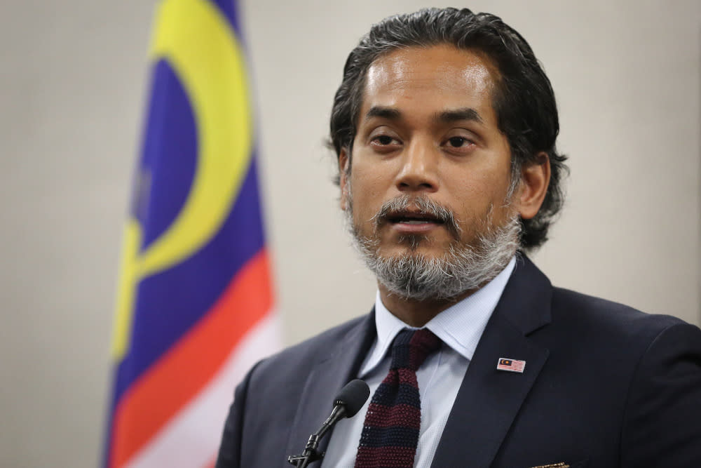 Science and Technology Minister Khairy Jamaluddin (pic) included a snapshot of their meeting room at the Prime Minister’s Office, denying Opposition Leader Datuk Seri Anwar Ibrahim's claim that the PN government has fallen. — Picture by Yusof Mat Isa