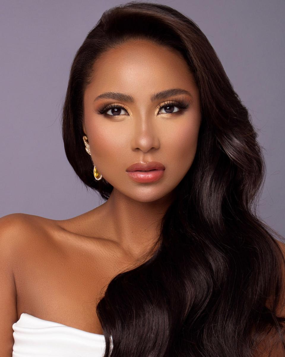 A headshot of Miss Panama 2021.