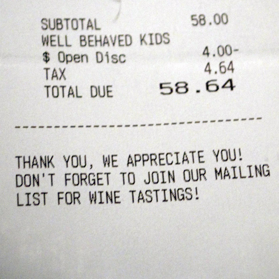 This photo provided by Laura King shows a receipt for dinner at Sogno di Vino in Kingston, Wash. To Laura King, her three children were acting normal while enjoying dinner at the Italian restaurant in their hometown in Washington state. But staffers of the restaurant were so impressed at her children's table manners that they thanked her kids and gave the family of five a bowl of ice cream. It wasn't until King got home that that she noticed a $4 "well-behaved kids" discount on her receipt to cover the dessert. (AP Photo)