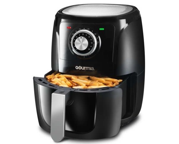 This Gourmia air fryer cooks quickly and efficiently. (Photo: Walmart)