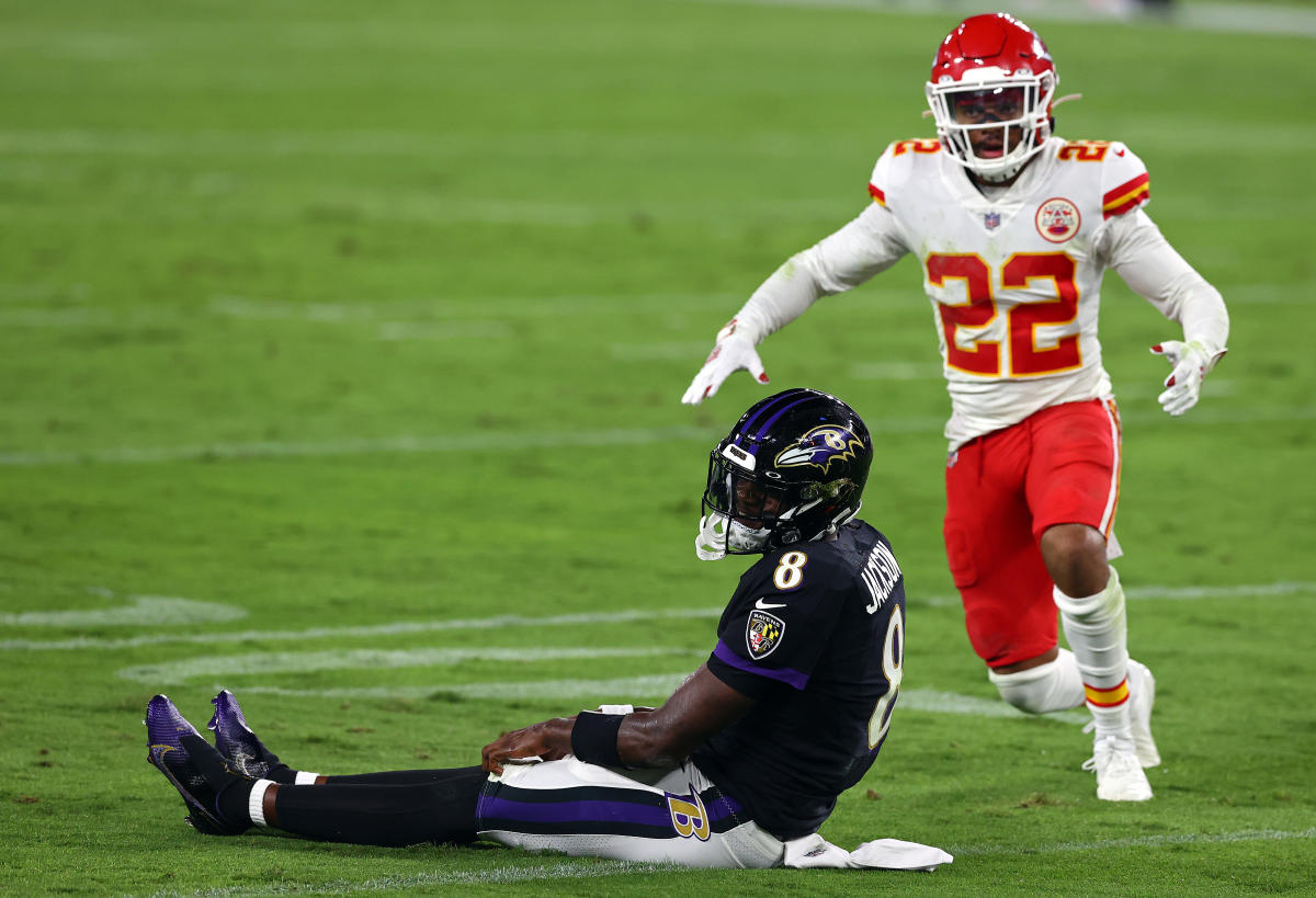 Ravens beat Chiefs after Lamar Jackson fourth-down conversion - Sports  Illustrated