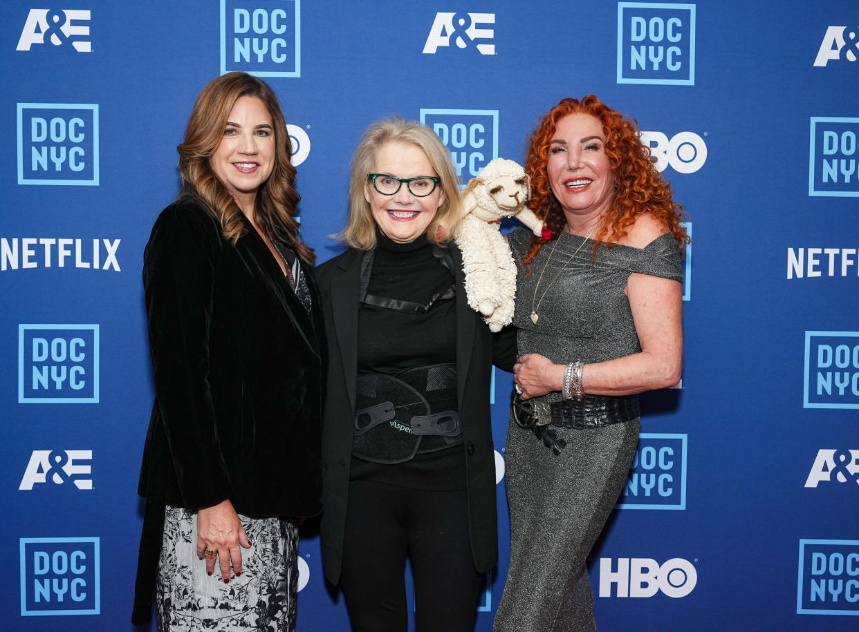 NEW YORK, NEW YORK - NOVEMBER 11: (L-R) Lisa D'Apolito, Pat Kaufman and Mallory Lewis attend the 