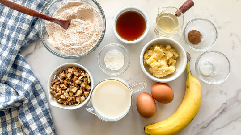 banana walnut waffle ingredients