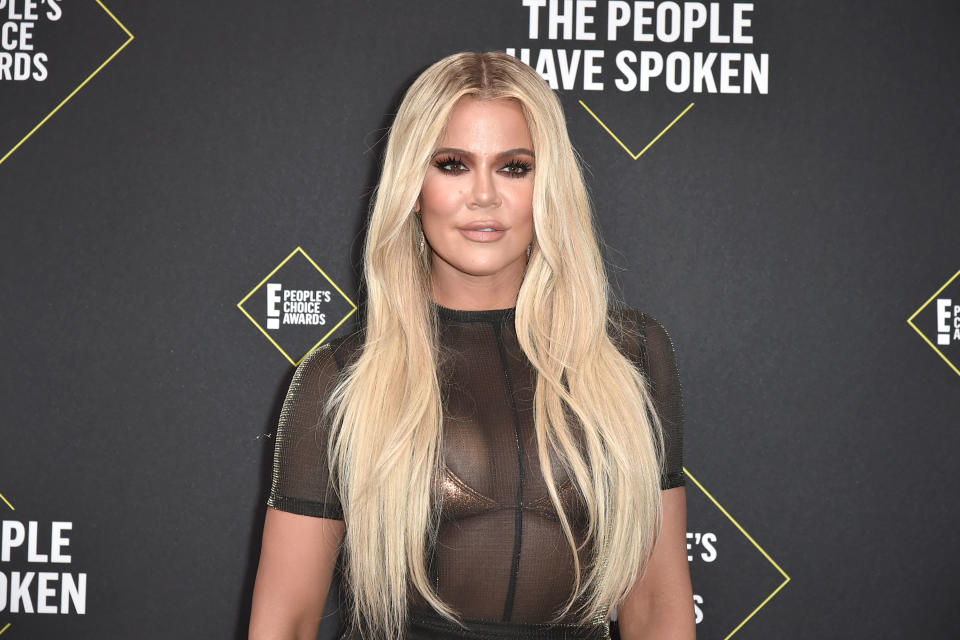 SANTA MONICA, CALIFORNIA - NOVEMBER 10: Khloe Kardashian attends 2019 E! People's Choice Awards - Arrivals at The Barker Hanger on November 10, 2019 in Santa Monica, California.  (Photo by David Crotty/Patrick McMullan via Getty Images)