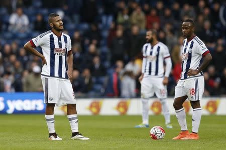 Britain Football Soccer - West Bromwich Albion v West Ham United - Barclays Premier League - The Hawthorns - 30/4/16 West Bromwich Albion's Salomon Rondon and Saido Berahino look dejected after West Ham's third goal Action Images via Reuters / Andrew Boyers Livepic