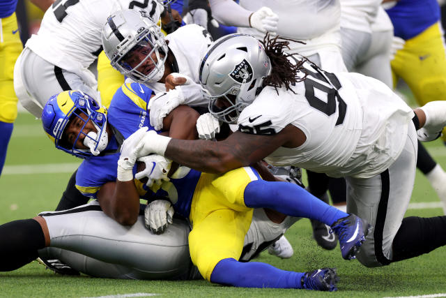 Live coverage: Raiders fall apart late, lose to Rams at SoFi