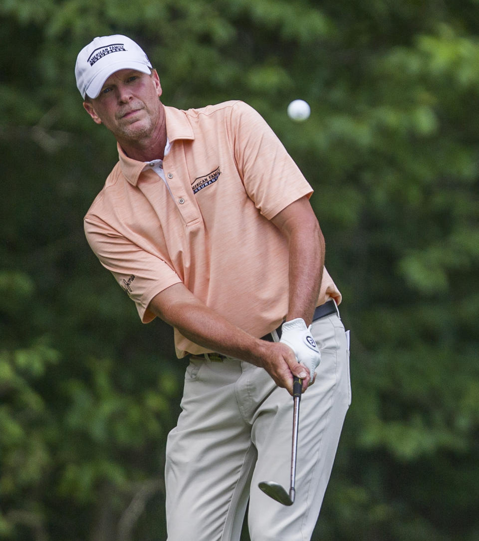 Steve Stricker hits onto the fourth green during the final round of the U.S. Senior Open golf tournament Sunday, June 30, 2019, in South Bend, Ind. (Robert Franklin/South Bend Tribune via AP)