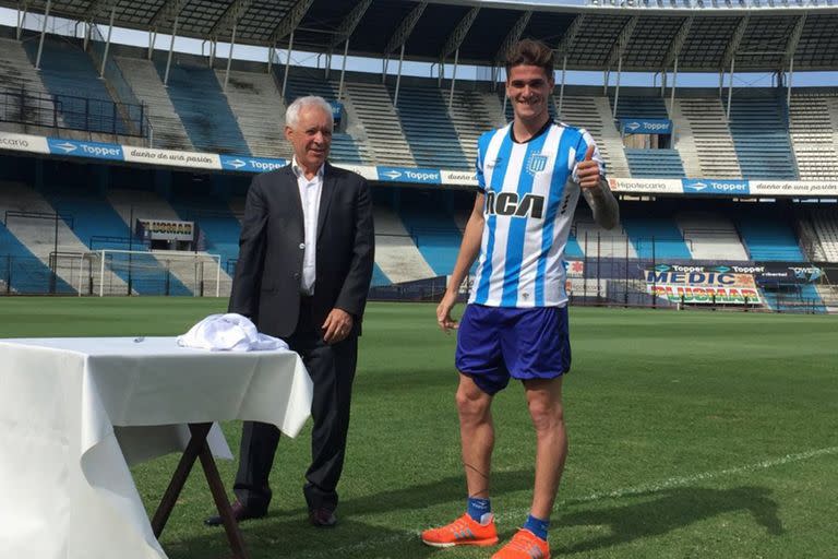 Rodrigo De Paul fue promovido por Luis Zubeldía en Racing; luego volvió al club en 2015.