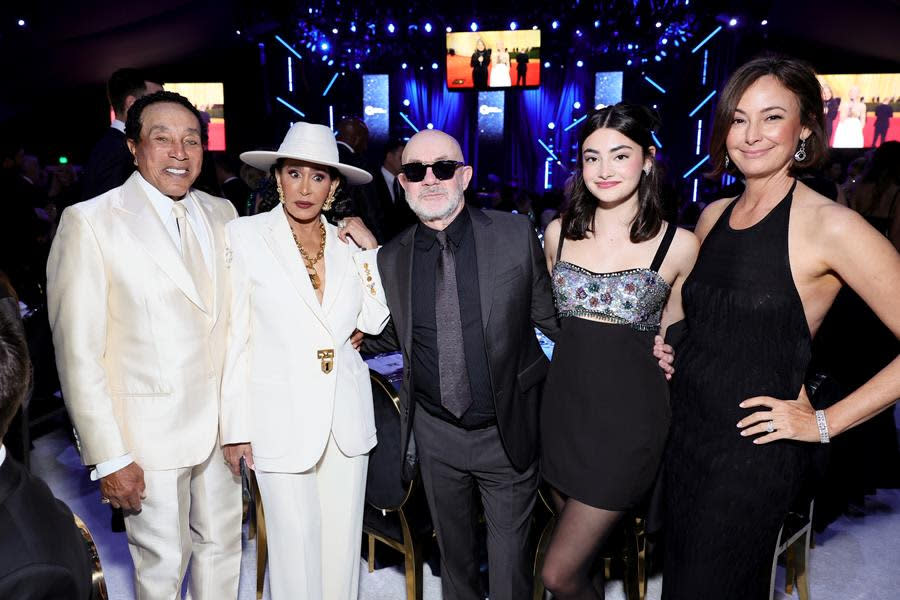 (Left to Right) Smokey Robinson, Frances Gladney, Bernie Taupin, Georgey Taupin and Heather Taupin enjoy the Elton John AIDS Foundation’s 32nd Annual Academy Awards Viewing Party in West Hollywood. (Theo Wargo/Getty Images for Elton John AIDS Foundation)