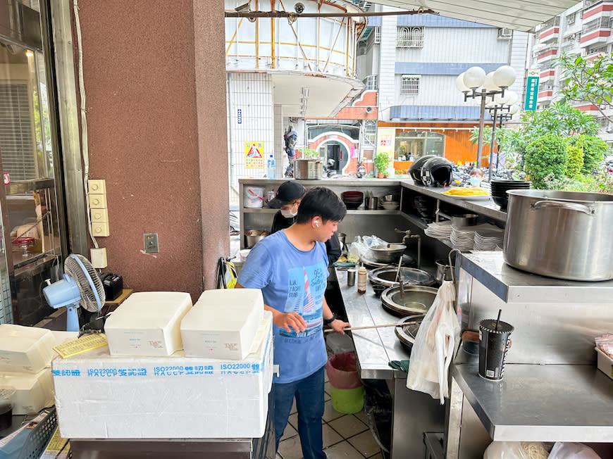 高雄左營｜果貿吳媽家餃子