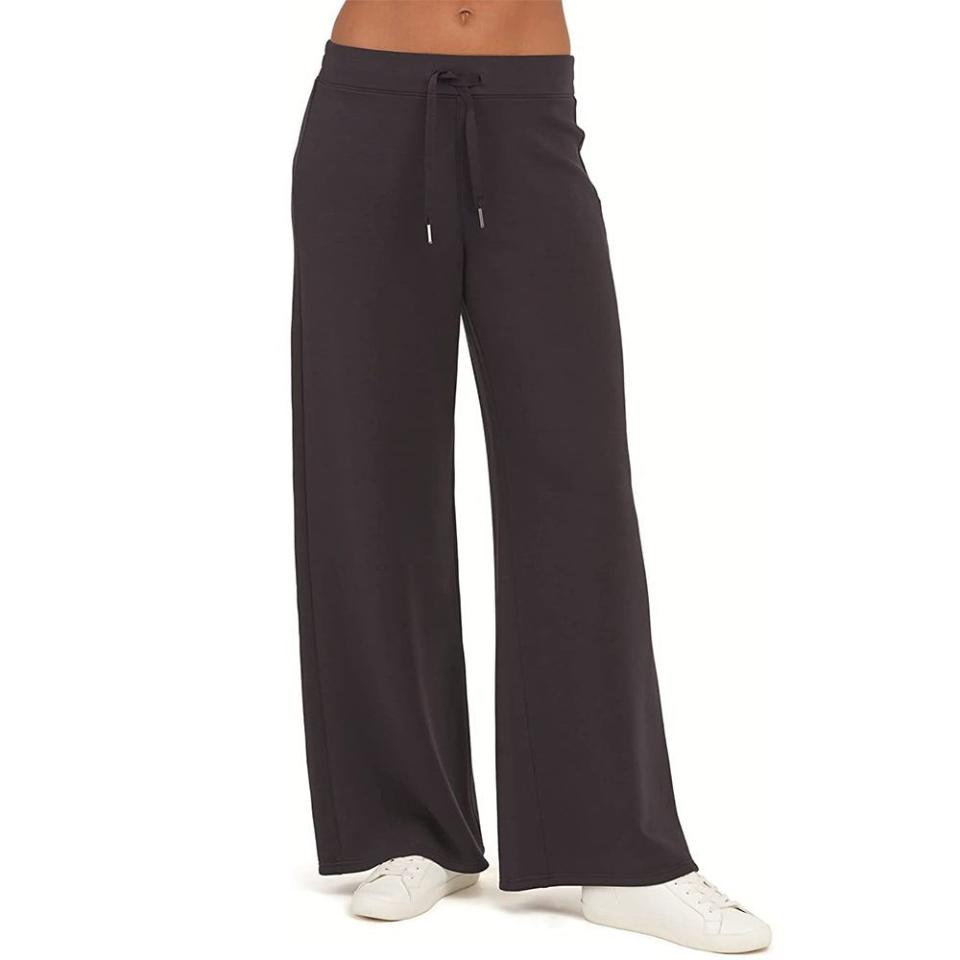 AirEssentials Wide Leg Pants