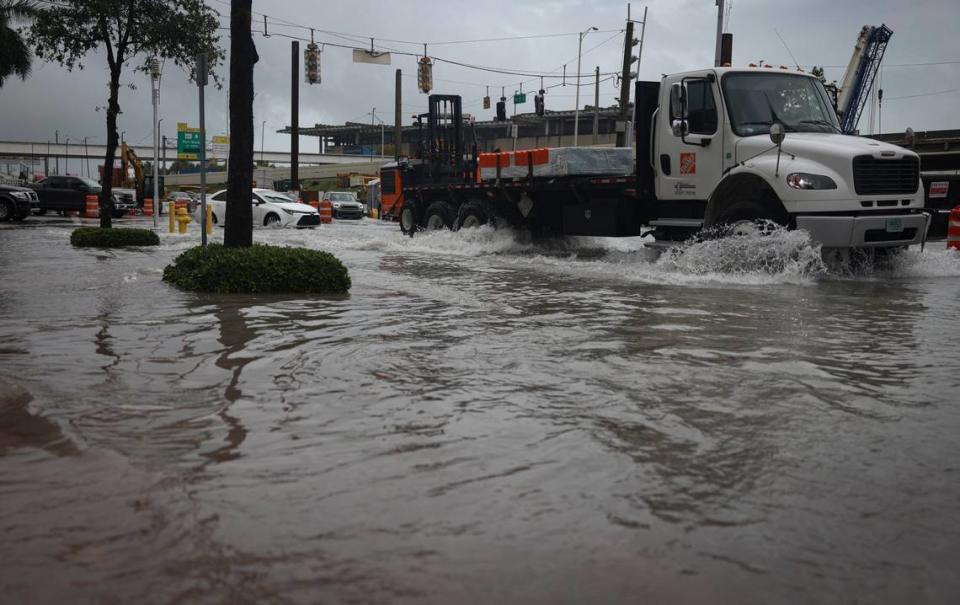Broward schools will close Thursday after downpour causes severe