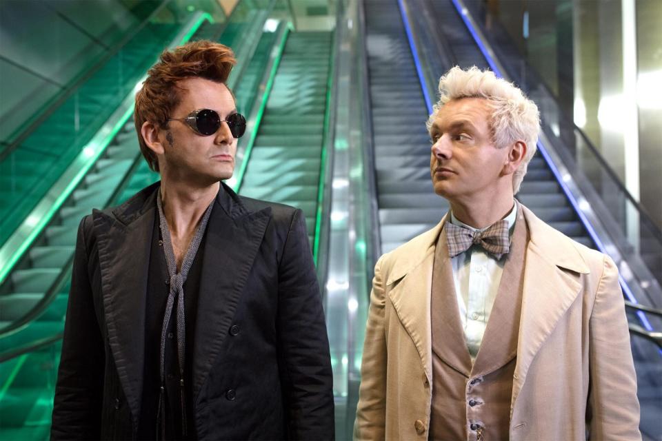 Good Omens Season 1, Episode 3 Pictured: David Tennant and Michael Sheen CR: Sophie Mutevelian/Amazon Studios