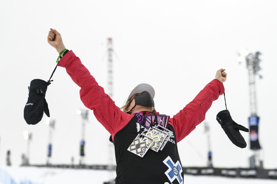 Eileen Gu at the 2023 X Games Aspen Women's Ski Slopestyle final. 