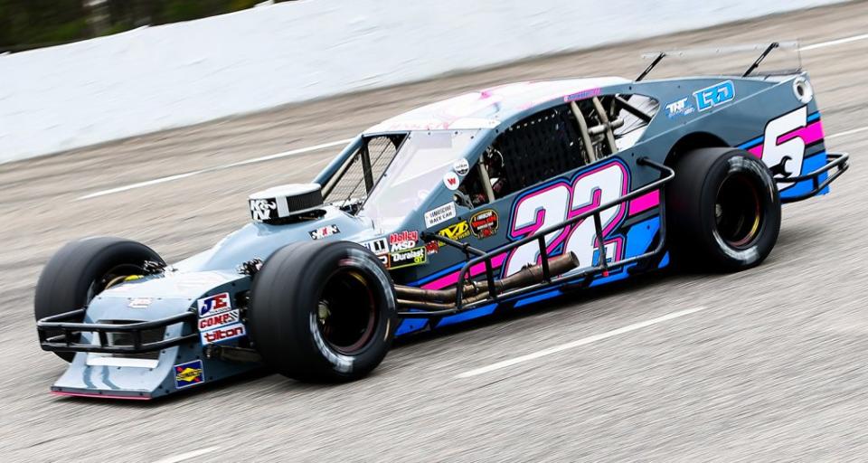 MYRTLE BEACH, SC - MARCH 16: Kyle Bonsignore, driver of the #22 Chalew Performance / Snap-On Tools Chevrolet, during qualifying for the NASCAR Whelen Modified Performance Plus 150 presented by Safety-Kleen on March 16, 2019 at Myrtle Beach Speedway in Myrtle Beach, South Carolina. (Adam Glanzman/NASCAR)