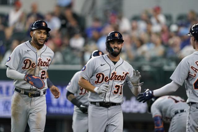 Trio of homers in first 3 innings help Rangers beat Tigers