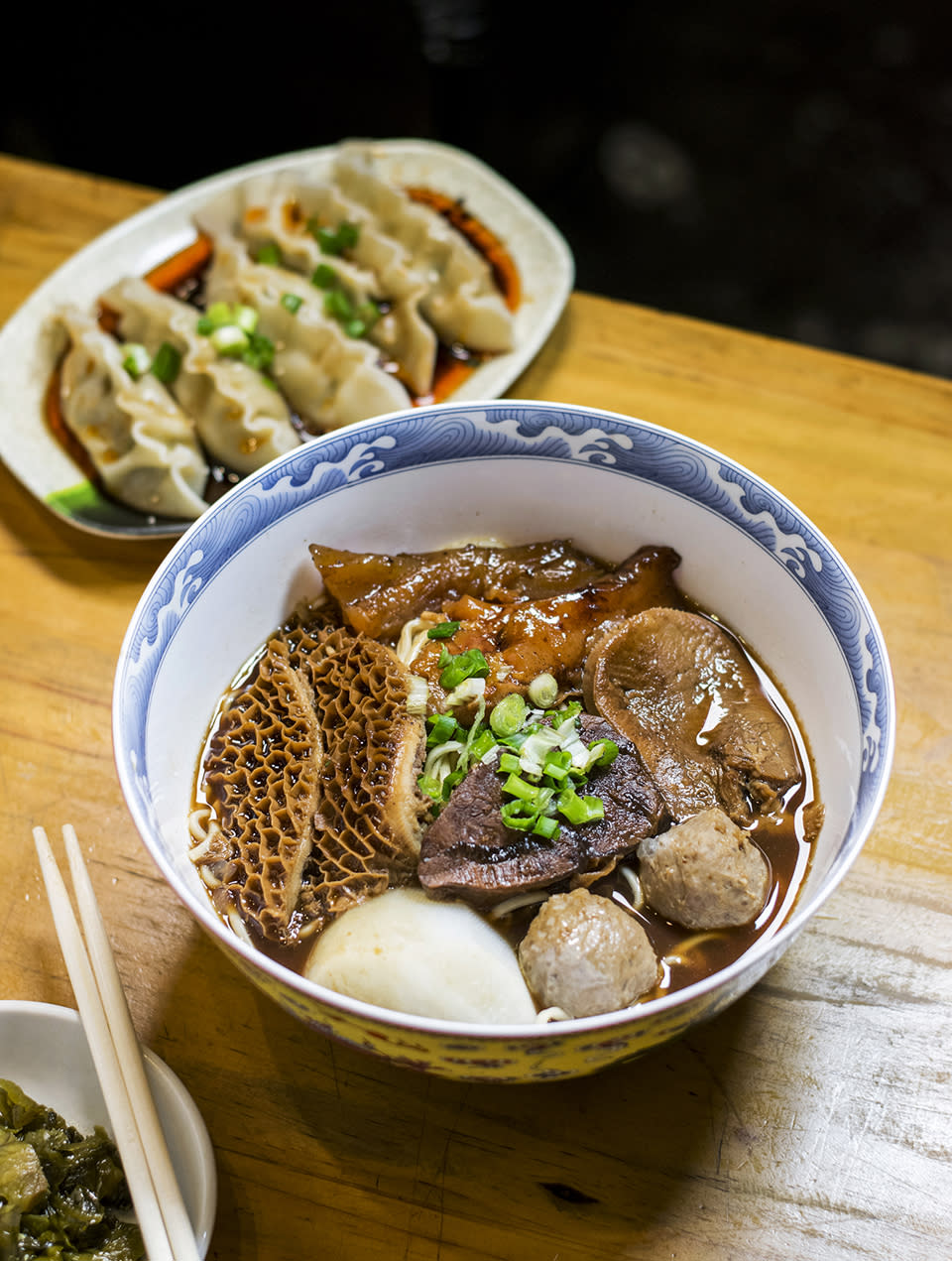 長沙灣美食│元洲牛肉麵店$40外賣餐！必食足料湯底滿漢全席牛肉麵