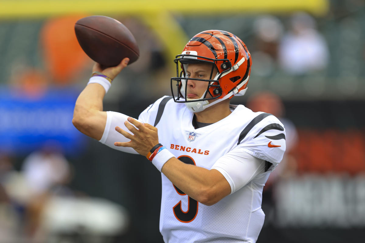 Cincinnati Bengals quarterback Joe Burrow (9) looks to throw a pass against  the Chicago Bears during an NFL football game Sunday, Sept. 19, 2021, in  Chicago. The Bears won 20-17. (Jeff Haynes/AP