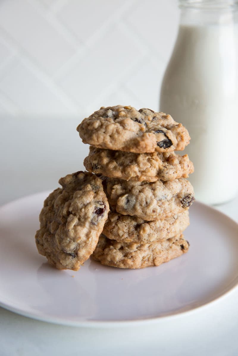 Soft and Chewy Oatmeal Cookies