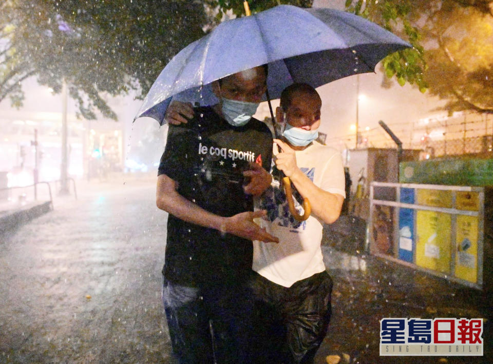 黑色暴雨警告生效。