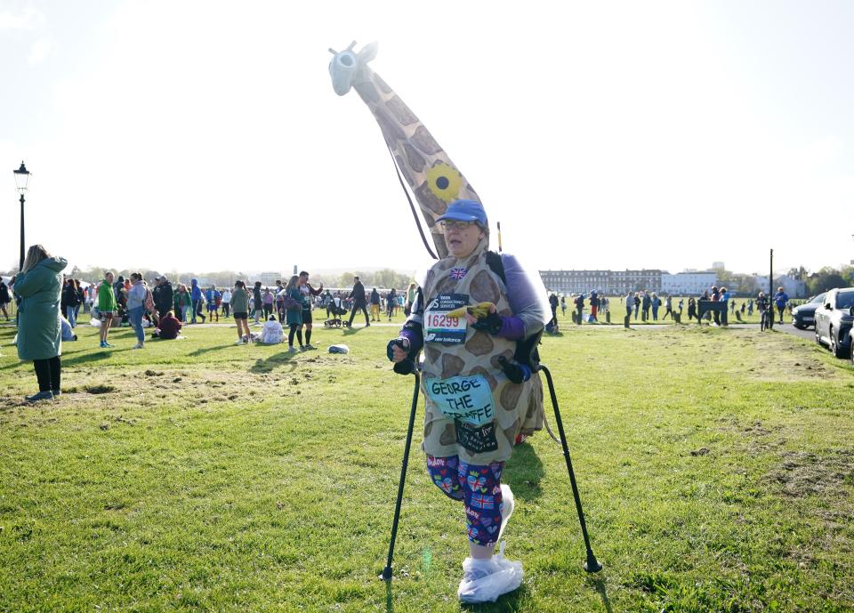 ‘George the Giraffe’ arrives at Blackheath (Zac Goodwin/PA Wire)