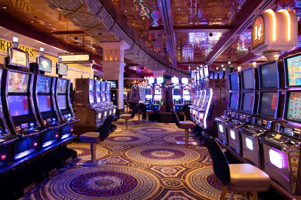 Slot machines are operating at Caesars Windsor, while table games are expected to begin next week, pending approval.