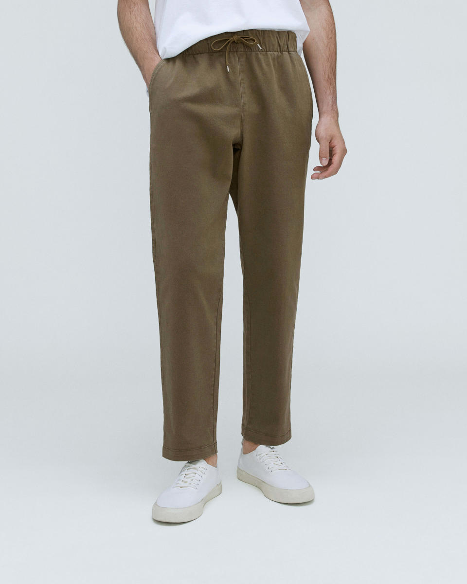 <p><a href="https://go.redirectingat.com?id=74968X1596630&url=https%3A%2F%2Fwww.everlane.com%2Fproducts%2Fmens-easy-pant-beech&sref=https%3A%2F%2Fwww.esquire.com%2Flifestyle%2Fg23901138%2Fbest-gifts-for-brother-ideas%2F" rel="nofollow noopener" target="_blank" data-ylk="slk:Shop Now;elm:context_link;itc:0;sec:content-canvas" class="link ">Shop Now</a></p><p>The Easy Pant</p><p>everlane.com</p><p>$98.00</p>