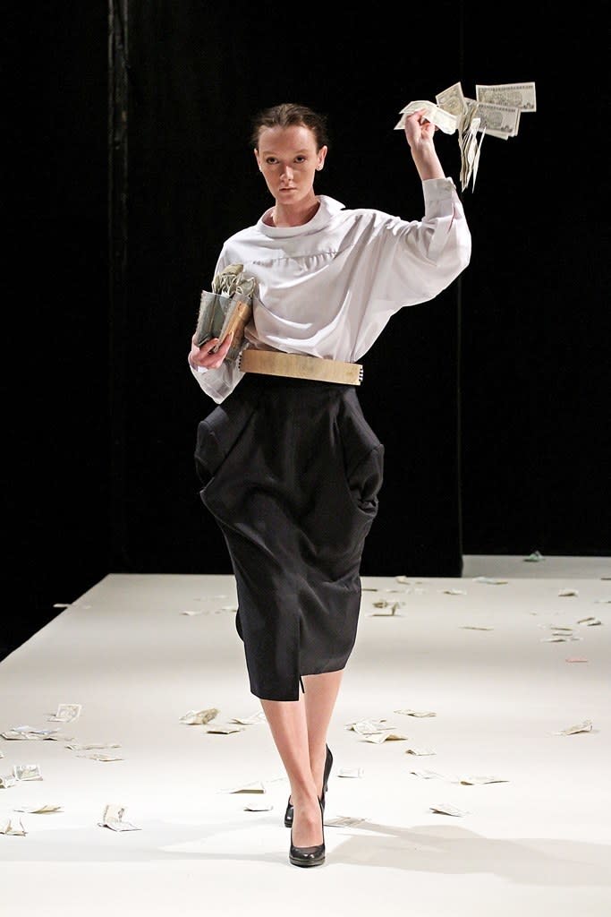 <h1 class="title">Miguel Adrover Fall 2012</h1><cite class="credit">Photo: Marcus Tondo / GoRunway.com</cite>