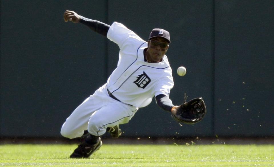 Detroit Tigers CF Curtis Granderson makes a running catch on October 1, 2009.