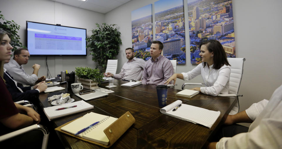 Office workers love to swear (Photo: AP Photo/Eric Gay)