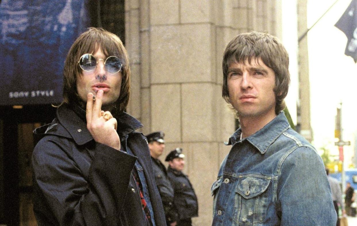 liam and noel gallagher