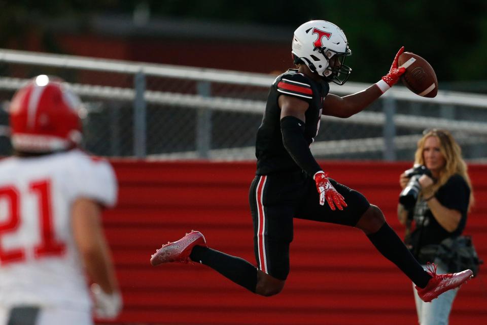 North Oconee's Khalil Barnes (1) scores the opening touchdown during a GHSA high school football game between Madison County and North Oconee in Bogart, Ga., on Friday, Sept. 16, 2022. 