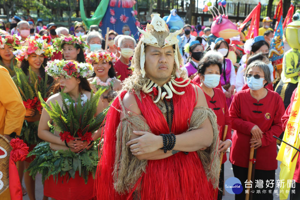 邁入第15年的「新港奉天宮國際媽祖文化節」， 今年首次在新港街面舉行藝術踩街／陳致愷翻攝