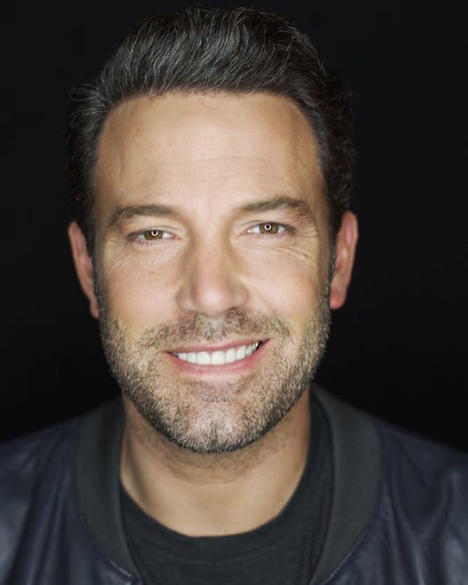 <p><strong>Ben Affleck<br></strong><br><strong>Ahora</strong>. Su sonrisa es un gran plus a su galanura y personalidad/ Foto: Instagram <a rel="nofollow noopener" href="https://www.instagram.com/afflecklove/" target="_blank" data-ylk="slk:afflecklove;elm:context_link;itc:0;sec:content-canvas" class="link ">afflecklove</a> </p>