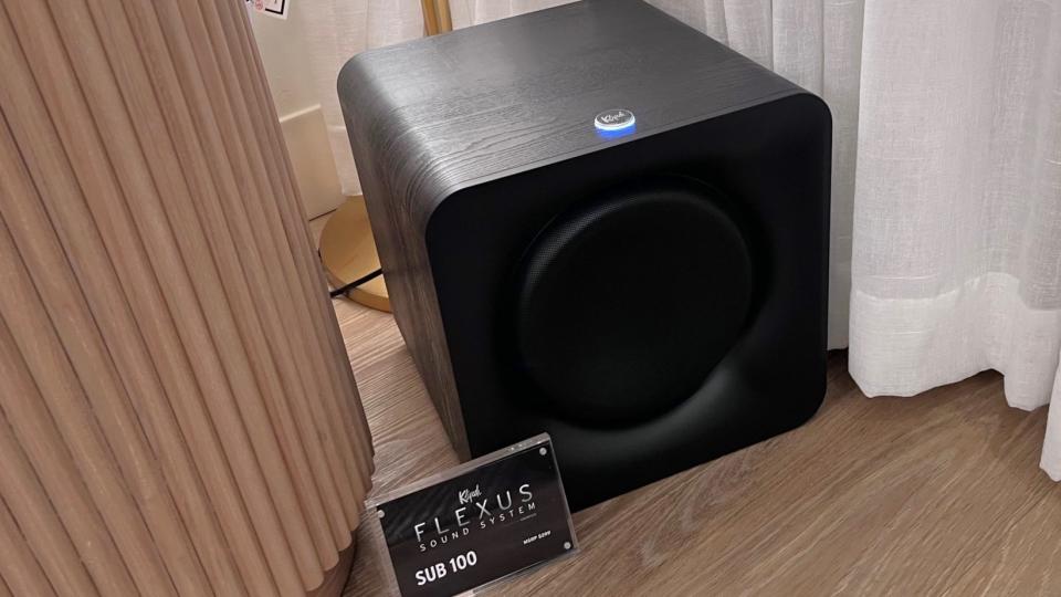 Klipsch Sub 100 on floor