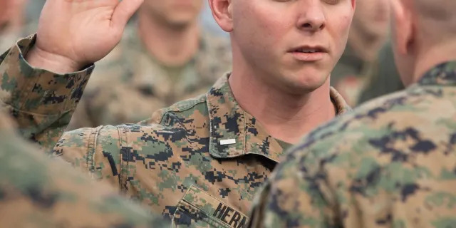 US Marine 1st Lt. oath of office