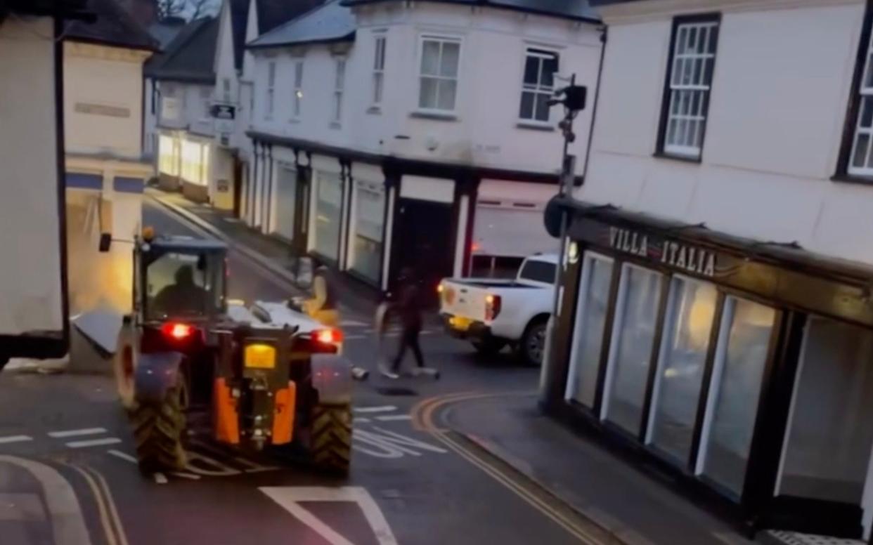 Three people attempt to steal the cash machine at the Nationwide branch