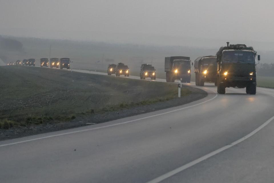 Russian military vehicles move toward the border in eastern Ukraine