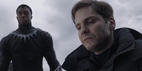 Daniel Brühl opina que la muerte de Chadwick Boseman fue una gran pérdida para el mundo del cine