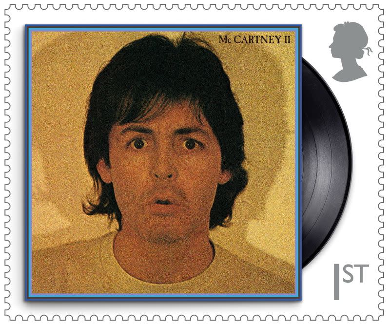 Foto de una estampilla de la serie del Royal Mail dedicada a Paul McCartney